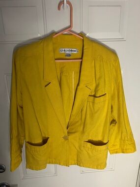 100% Silk Vintage. 80’s Mustard Yellow Cropped Blazer Petite 8